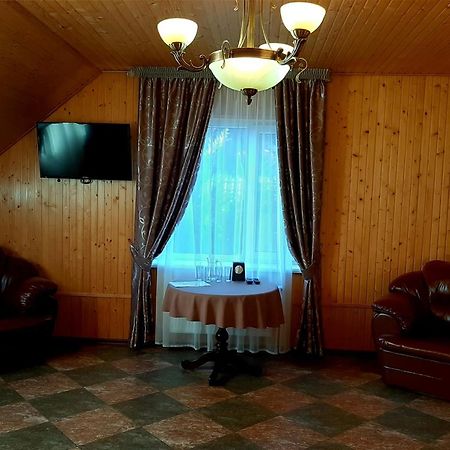 Заміський Комплекс Grand Prix Otel Tsyurupynsk Dış mekan fotoğraf