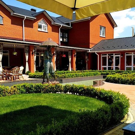 Заміський Комплекс Grand Prix Otel Tsyurupynsk Dış mekan fotoğraf