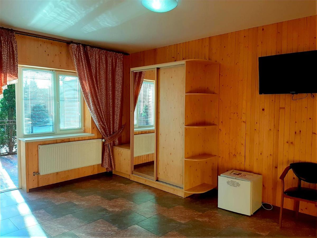 Заміський Комплекс Grand Prix Otel Tsyurupynsk Dış mekan fotoğraf