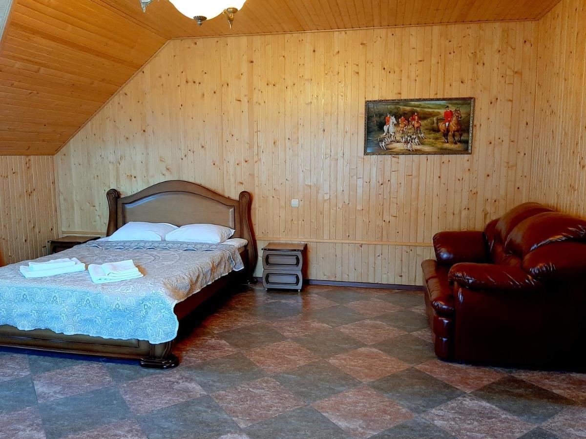 Заміський Комплекс Grand Prix Otel Tsyurupynsk Dış mekan fotoğraf
