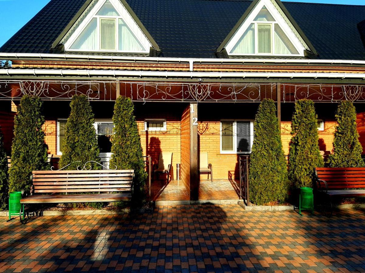 Заміський Комплекс Grand Prix Otel Tsyurupynsk Dış mekan fotoğraf