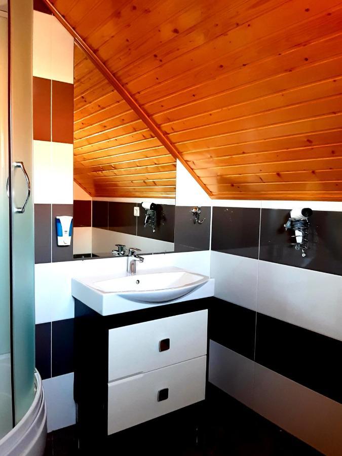 Заміський Комплекс Grand Prix Otel Tsyurupynsk Dış mekan fotoğraf